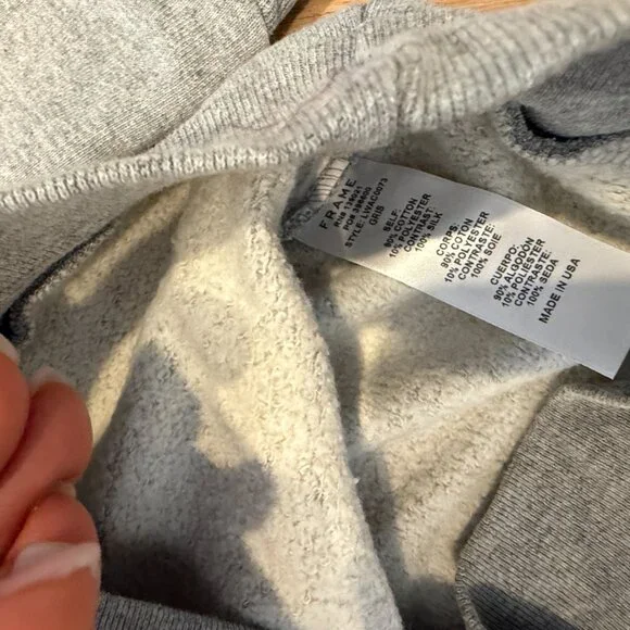 Frame Denim Bow Sweatshirt Crew Neck Pullover Casual NWT Size XS - Picture 12 of 13